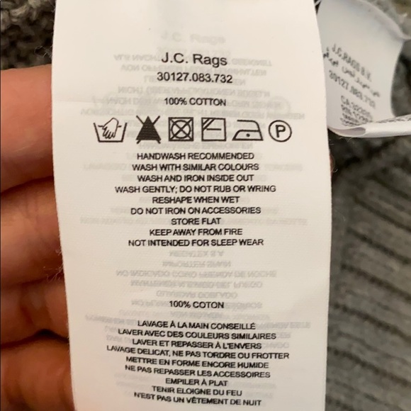 JC Rags Sweater - Picture 4 of 4